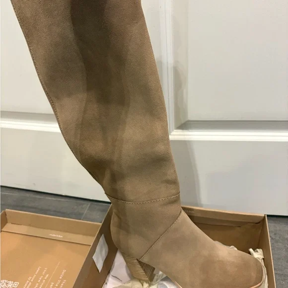 Dolce Vita Flynn Truffle Suede Knee Hogh Boots NEW - Picture 8 of 9